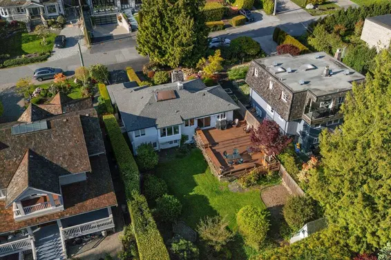 2226 Haywood Avenue, West Vancouver For Sale - image 33