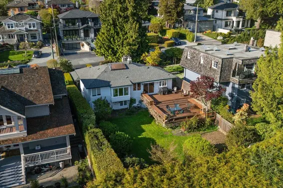2226 Haywood Avenue, West Vancouver For Sale - image 34