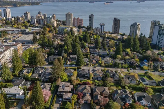 2226 Haywood Avenue, West Vancouver For Sale - image 36