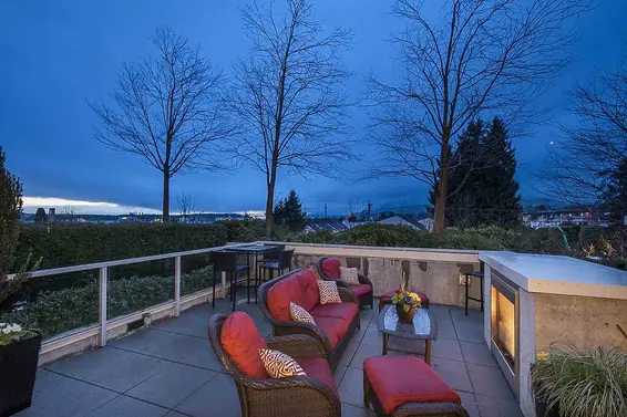 303 175 West 2Nd Street, North Vancouver For Sale - image 1