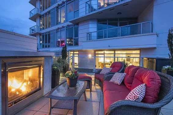 303 175 West 2Nd Street, North Vancouver For Sale - image 1