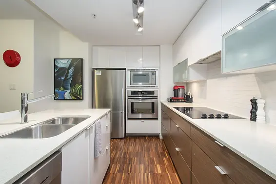303 175 West 2Nd Street, North Vancouver For Sale - image 7