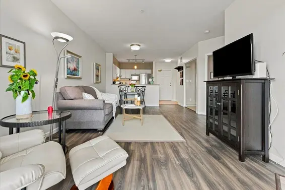 317 3629 Deercrest Drive, North Vancouver For Sale - image 8