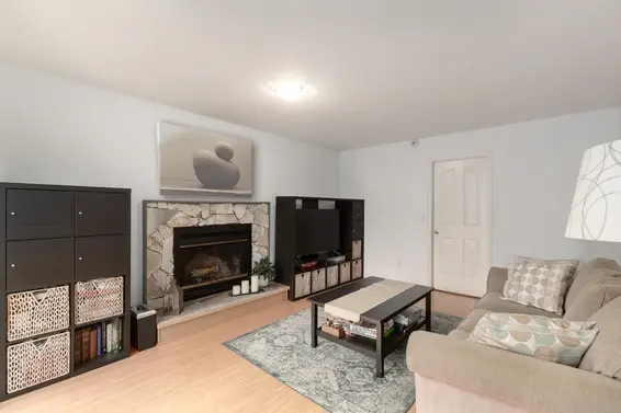 348 East 17 Street, North Vancouver For Sale - image 16