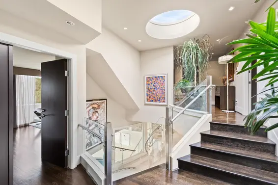 4378 Ross Crescent, West Vancouver For Sale - image 17