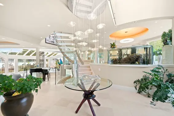 4378 Ross Crescent, West Vancouver For Sale - image 4