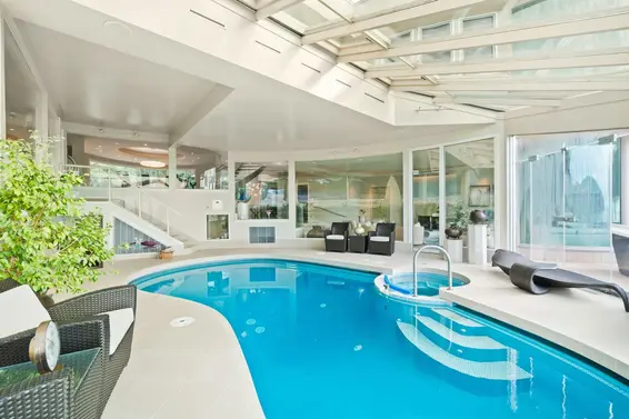 4378 Ross Crescent, West Vancouver For Sale - image 9