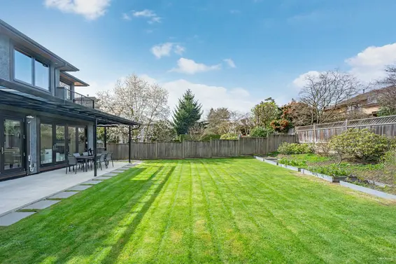 2227 Haywood Avenue, West Vancouver For Sale - image 18