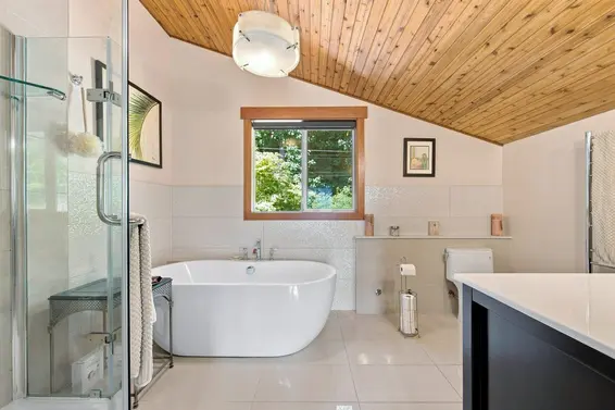 330 Sasamat Lane, North Vancouver For Sale - image 21