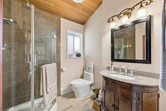 330 Sasamat Lane, North Vancouver For Sale - image 23