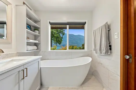 330 Sasamat Lane, North Vancouver For Sale - image 27