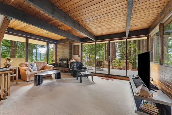 155 Highview Place, Lions Bay