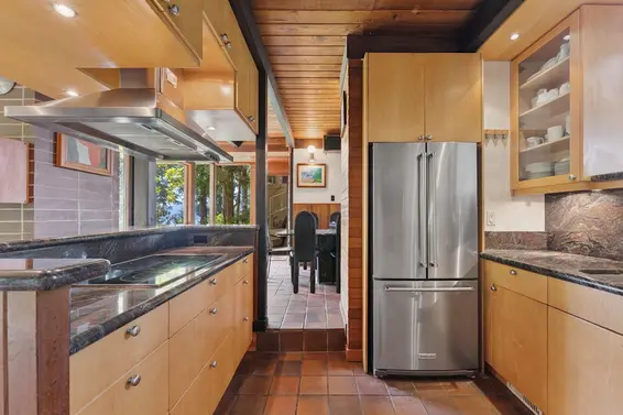 155 Highview Place, Lions Bay For Sale - image 10