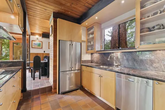155 Highview Place, Lions Bay For Sale - image 9