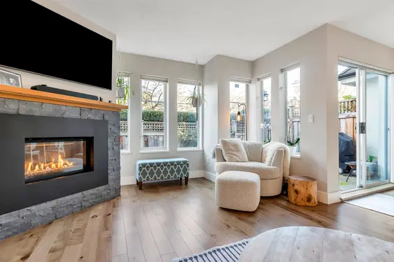 102 245 West 15th Street, North Vancouver For Sale - image 2