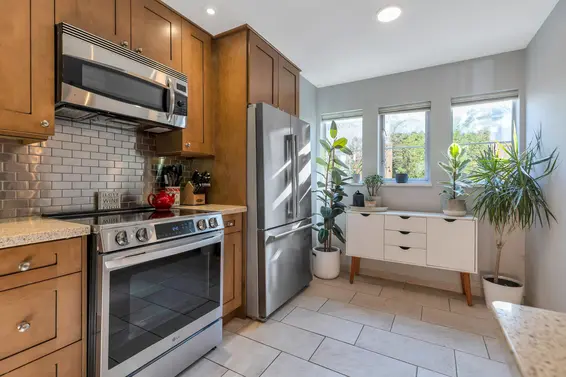 102 245 West 15th Street, North Vancouver For Sale - image 5