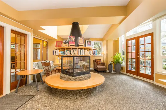 401 510 Chesterfield Avenue, North Vancouver For Sale - image 28