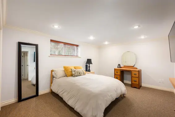 3658 Loraine Avenue, North Vancouver For Sale - image 23