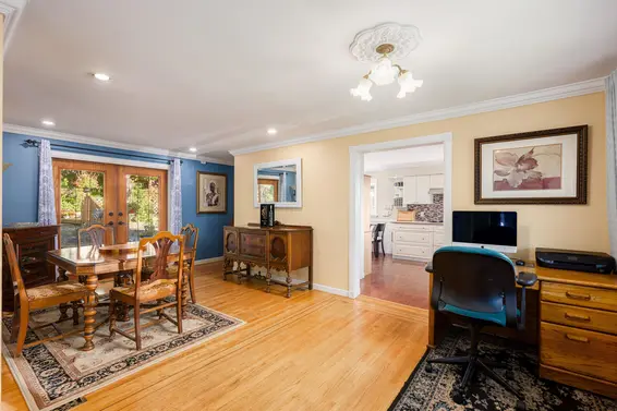 3658 Loraine Avenue, North Vancouver For Sale - image 8