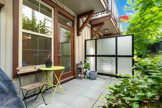 50 433 Seymour River Place, North Vancouver For Sale - image 3