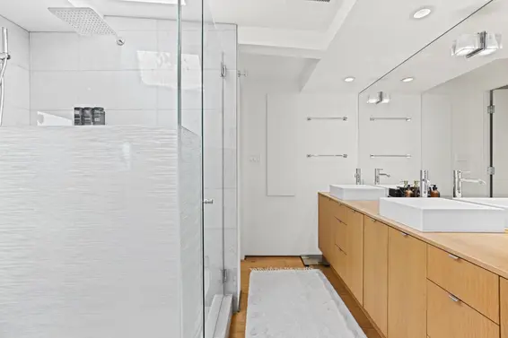 4045 Bayridge Avenue, West Vancouver For Sale - image 20