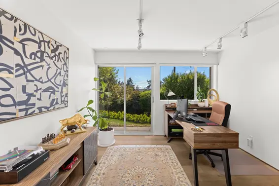4045 Bayridge Avenue, West Vancouver For Sale - image 24
