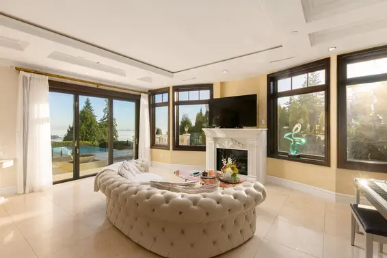 1356 Cammeray Road, West Vancouver For Sale - image 10