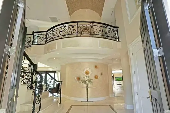 1356 Cammeray Road, West Vancouver For Sale - image 3