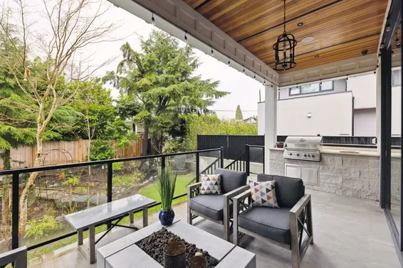 939 Forest Hills Drive, North Vancouver For Sale - image 20