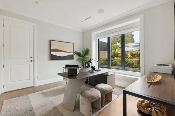 939 Forest Hills Drive, North Vancouver For Sale - image 22