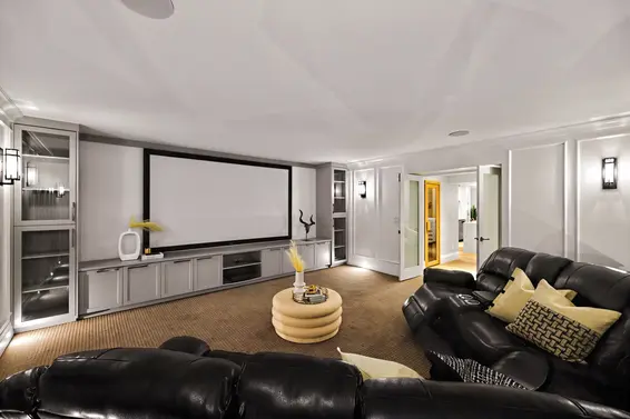 939 Forest Hills Drive, North Vancouver For Sale - image 34