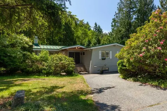 4639 Woodburn Road, West Vancouver For Sale - image 1