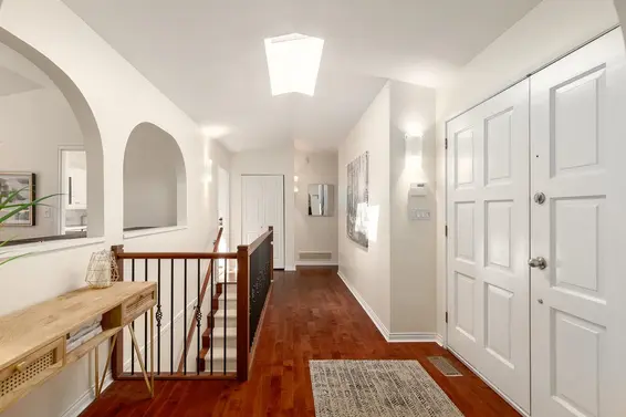 4639 Woodburn Road, West Vancouver For Sale - image 3