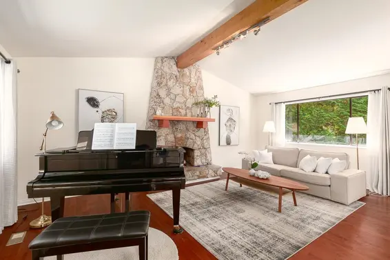 4639 Woodburn Road, West Vancouver For Sale - image 6