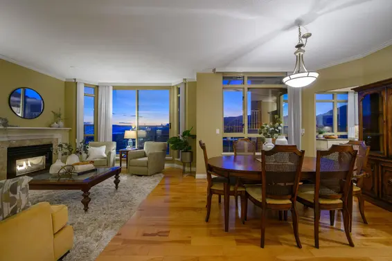 1505 160 West Keith Road, North Vancouver