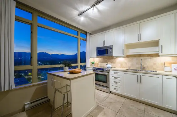 1505 160 West Keith Road, North Vancouver For Sale - image 5