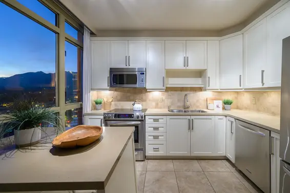 1505 160 West Keith Road, North Vancouver For Sale - image 6