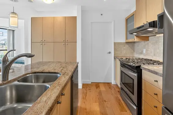 907 124 West 1st Street, North Vancouver For Sale - image 10