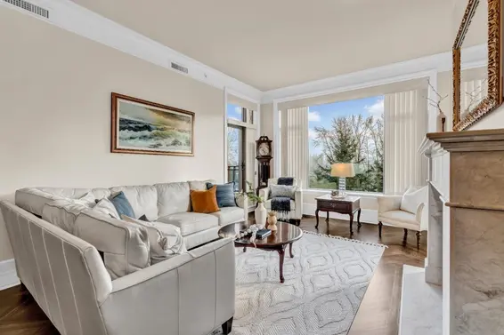 401 568 Waters Edge Crescent, West Vancouver For Sale - image 11