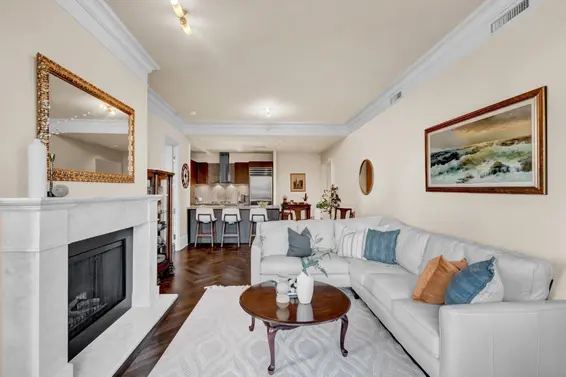 401 568 Waters Edge Crescent, West Vancouver For Sale - image 14