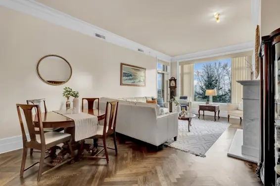 401 568 Waters Edge Crescent, West Vancouver For Sale - image 9