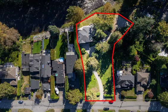 682 Seymour Boulevard, North Vancouver For Sale - image 38