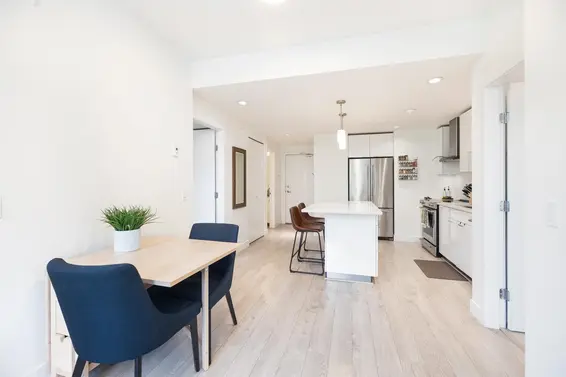 213 719 West 3rd Street, North Vancouver For Sale - image 4