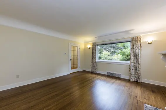1848 Duchess Avenue, West Vancouver For Sale - image 11