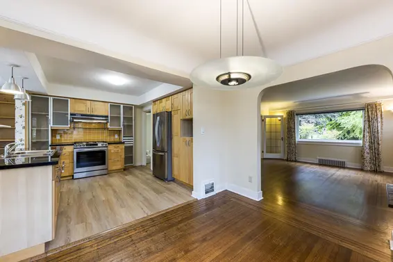 1848 Duchess Avenue, West Vancouver For Sale - image 3
