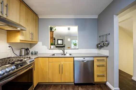 4607 Hoskins Road, North Vancouver For Sale - image 3