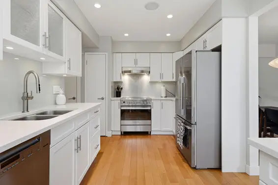 2223 Greylynn Crescent, North Vancouver For Sale - image 11