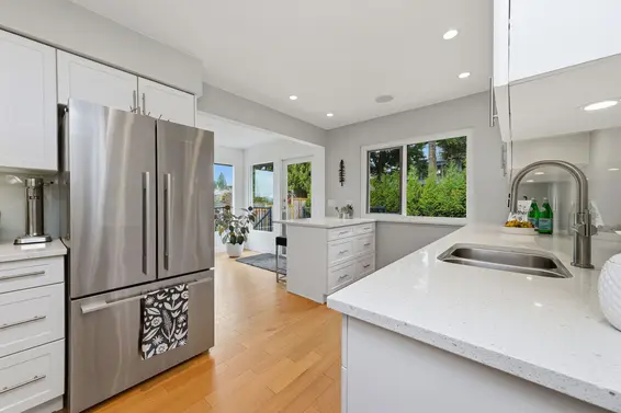 2223 Greylynn Crescent, North Vancouver For Sale - image 12