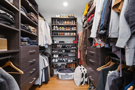 2223 Greylynn Crescent, North Vancouver For Sale - image 17