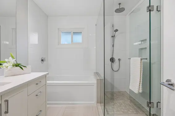 2223 Greylynn Crescent, North Vancouver For Sale - image 19